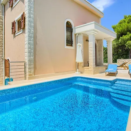 Mustra Ferienhaus Trogir