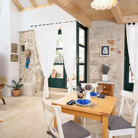 1 Bedroom Gorgeous In Holiday home *