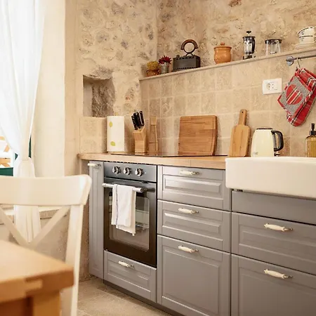 Holiday home 1 Bedroom Gorgeous In Vrisnik